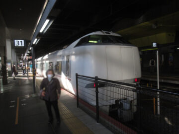 京都駅に停車中の特急きのさき号