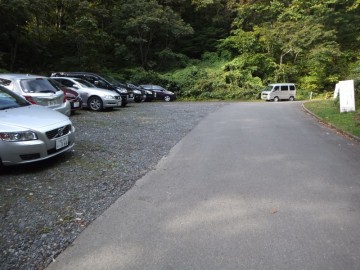 会津駒ケ岳登山口の駐車